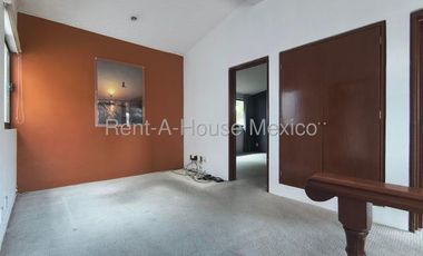 Casa en Renta en Cuajimalpa de Morelos, Lomas de Memetla