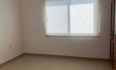 Casa en Residencial Bosques (a un costado de Masada)