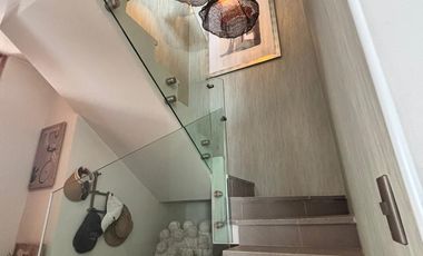 Dúplex semi nuevo Puerto Velero