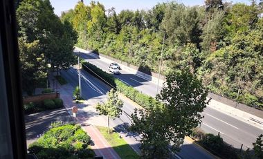 DEPTO. ALTA GAMA 349 M2, AV. KENNEDY, VITACURA (C/NAVIDAD), FRENTE CLUB DE GOLF LOS LEONES, 3D, 4B, ESCRITORIO, SALA JUEGOS, 2 ESTAC, BODEGA Y PISCINA