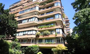 DEPTO. ALTA GAMA 349 M2, AV. KENNEDY, VITACURA (C/NAVIDAD), FRENTE CLUB DE GOLF LOS LEONES, 3D, 4B, ESCRITORIO, SALA JUEGOS, 2 ESTAC, BODEGA Y PISCINA