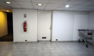 DEPTO. ALTA GAMA 349 M2, AV. KENNEDY, VITACURA (C/NAVIDAD), FRENTE CLUB DE GOLF LOS LEONES, 3D, 4B, ESCRITORIO, SALA JUEGOS, 2 ESTAC, BODEGA Y PISCINA