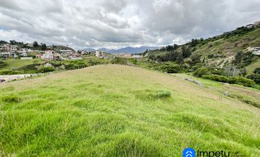 En venta terreno grande sector Menfis a pocos minutos del centro de Loja