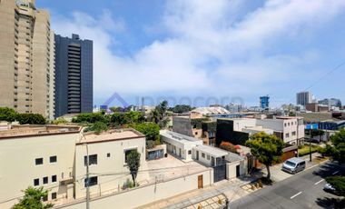 Venta de Departamento en San Isidro – Oportunidad de Inversión – 195 m²
