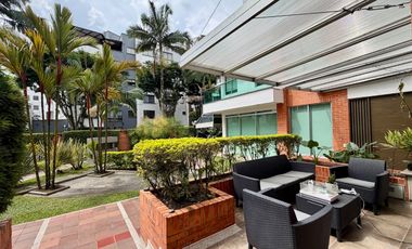 Extraordinaria casa con 202 m2, 4 Alcobas, estudio y garaje privado en Alcaravan Conjunto Cerrado. Pinares. Pereira - Colombia.