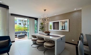 Extraordinaria casa con 202 m2, 4 Alcobas, estudio y garaje privado en Alcaravan Conjunto Cerrado. Pinares. Pereira - Colombia.