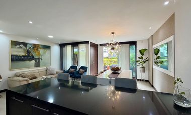 Extraordinaria casa con 202 m2, 4 Alcobas, estudio y garaje privado en Alcaravan Conjunto Cerrado. Pinares. Pereira - Colombia.