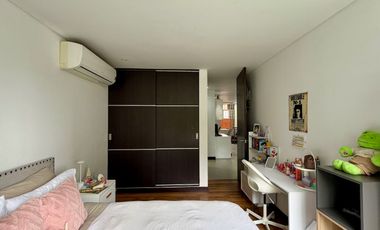 Extraordinaria casa con 202 m2, 4 Alcobas, estudio y garaje privado en Alcaravan Conjunto Cerrado. Pinares. Pereira - Colombia.