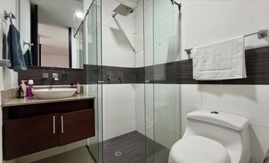 Extraordinaria casa con 202 m2, 4 Alcobas, estudio y garaje privado en Alcaravan Conjunto Cerrado. Pinares. Pereira - Colombia.