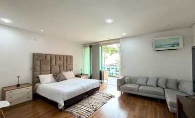 Extraordinaria casa con 202 m2, 4 Alcobas, estudio y garaje privado en Alcaravan Conjunto Cerrado. Pinares. Pereira - Colombia.