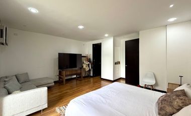 Extraordinaria casa con 202 m2, 4 Alcobas, estudio y garaje privado en Alcaravan Conjunto Cerrado. Pinares. Pereira - Colombia.