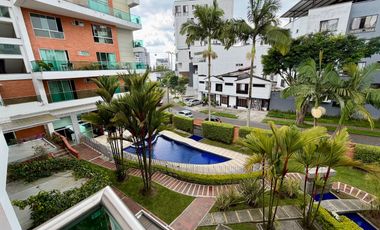 Extraordinaria casa con 202 m2, 4 Alcobas, estudio y garaje privado en Alcaravan Conjunto Cerrado. Pinares. Pereira - Colombia.