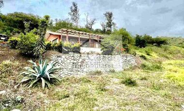 QUINTA DE VENTA EN YUNGUILLA SECTOR TOBACHIRI 2500M2 TERRENO