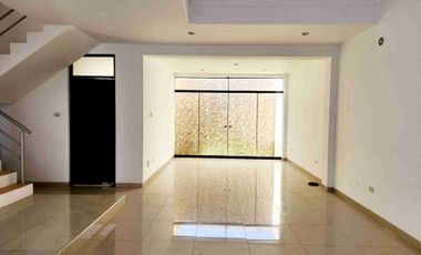ALQUILO CASA COMPLETA EN CONDOMINIO