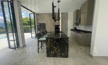 Venta en casa en Condominio , en La Mesa Cundinamarca