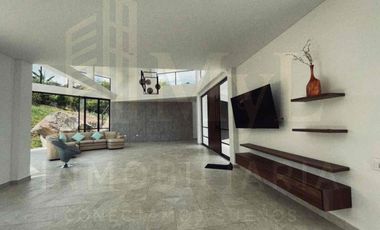 Venta en casa en Condominio , en La Mesa Cundinamarca