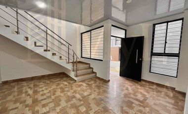 Venta de casa en unidad cerrada en La Mesa Cundinamarca