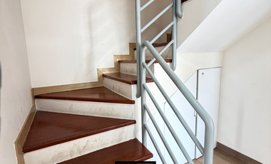SE VENDE LINDO DUPLEX CON TERRAZA BBQ, 3 DORMITORIOS CON COCHERA EN SURQUILLO, LIMITE CON MIRAFLORES