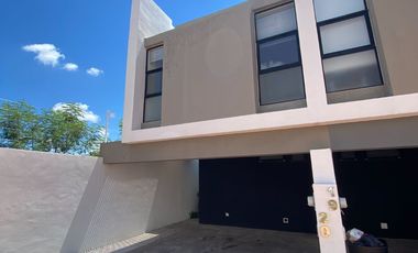 Townhouse en Renta en Privada Luana, Santa Gertrudis Copo, cerca de La Isla