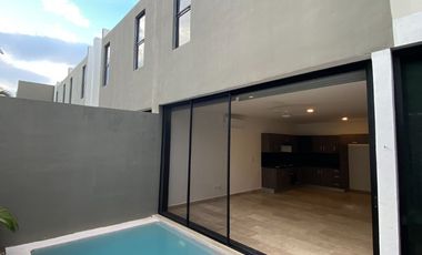 Townhouse en Renta en Privada Luana, Santa Gertrudis Copo, cerca de La Isla