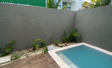 Townhouse en Renta en Privada Luana, Santa Gertrudis Copo, cerca de La Isla