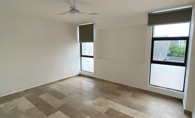 Townhouse en Renta en Privada Luana, Santa Gertrudis Copo, cerca de La Isla