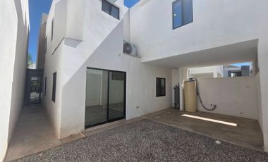 SE RENTA CASA VIENNA RESIDENCIAL CERCA PUENTE ZARAGOZA