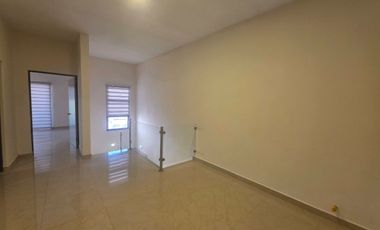 SE RENTA CASA VIENNA RESIDENCIAL CERCA PUENTE ZARAGOZA