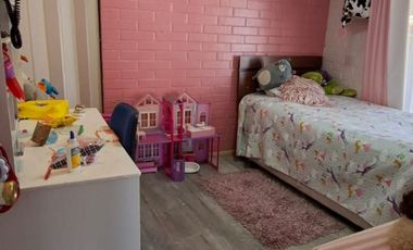 SE VENDE CASA 2D AMPLIOS, 1B, EST. SECTOR QUINTA EL PALACIO LIMACHE