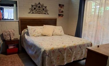SE VENDE CASA 2D AMPLIOS, 1B, EST. SECTOR QUINTA EL PALACIO LIMACHE