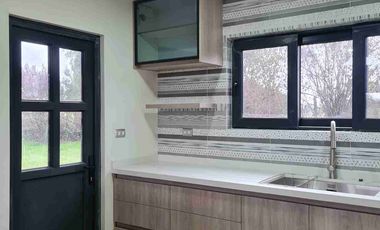 Casa moderna en parcela | Condominio privado – Excelente conectividad