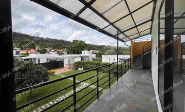 Venta de casa campestre en unidad cerrada en La Mesa Cundinamarca