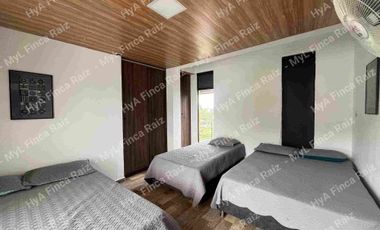 Venta de casa campestre en unidad cerrada en La Mesa Cundinamarca