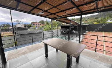 Venta de casa campestre en unidad cerrada en La Mesa Cundinamarca