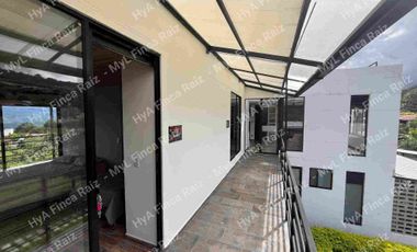Venta de casa campestre en unidad cerrada en La Mesa Cundinamarca