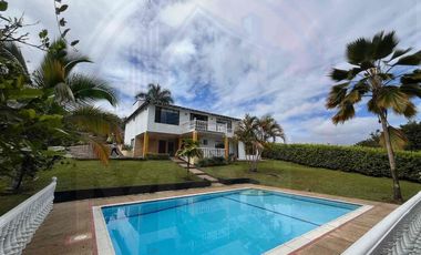 Venta de casa campestre en Condominio en La Mesa Cundinamarca