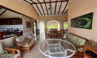 Venta de casa campestre en Condominio en La Mesa Cundinamarca