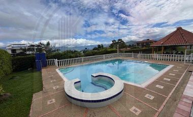Venta de casa campestre en Condominio en La Mesa Cundinamarca