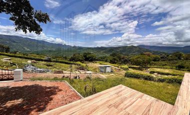 Venta de casa campestre en Condominio en La Mesa Cundinamarca