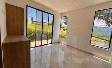 Venta de casa campestre en Condominio en La Mesa Cundinamarca