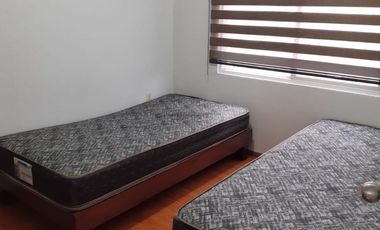 Rento departamento amueblado en Cañadas del Bosque a un costado del IMSS