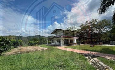 Venta de casa campestre en La Mesa Cundinamarca