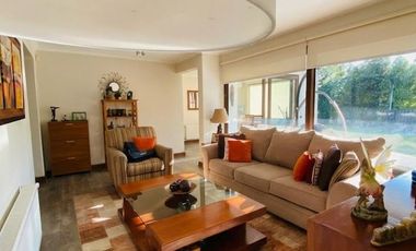 CHAMISERO: AMPLIA CASA CON ORIENTACIÓN NORPONIENTE & FAMILY ROOM | UF 45