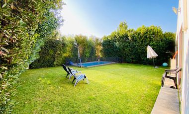 CHAMISERO: AMPLIA CASA CON ORIENTACIÓN NORPONIENTE & FAMILY ROOM | UF 45