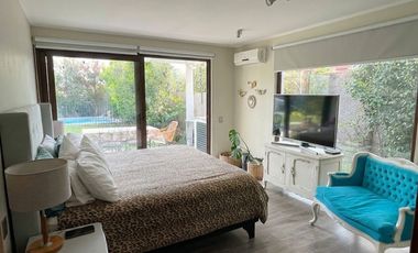 CHAMISERO: AMPLIA CASA CON ORIENTACIÓN NORPONIENTE & FAMILY ROOM | UF 45