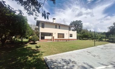 VENTA QUINTA FAMILIAR NORTE DE QUITO GUAYLLABAMBA