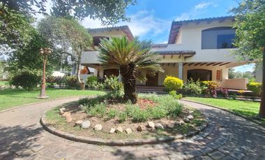 VENTA QUINTA FAMILIAR NORTE DE QUITO GUAYLLABAMBA