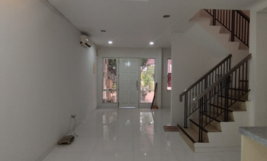 Buruan Rumah Sewa Golf Lake Cengkareng Uk6x18