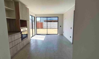 Arriendo casa en el Portal de Machali