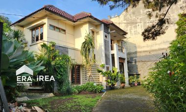 RUMAH 2 LANTAI DIJUAL DI SOLO BELAKANG NEO SOLO GRAND MALL - DEKAT STADION SRIWEDARI DAN PUSAT BISNIS SOLO